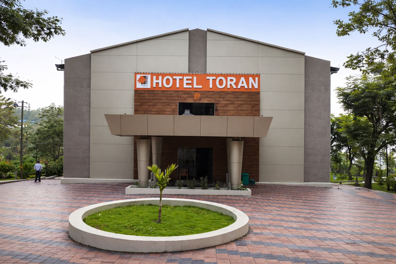 toran-hill-resort2.png